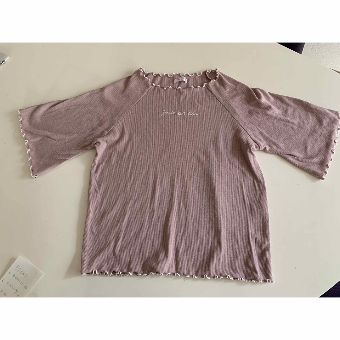 COLZA(コルザ)のカットソー　デザインtシャツ   ブラウス　トップス　美品 レディースのトップス(シャツ/ブラウス(半袖/袖なし))の商品写真