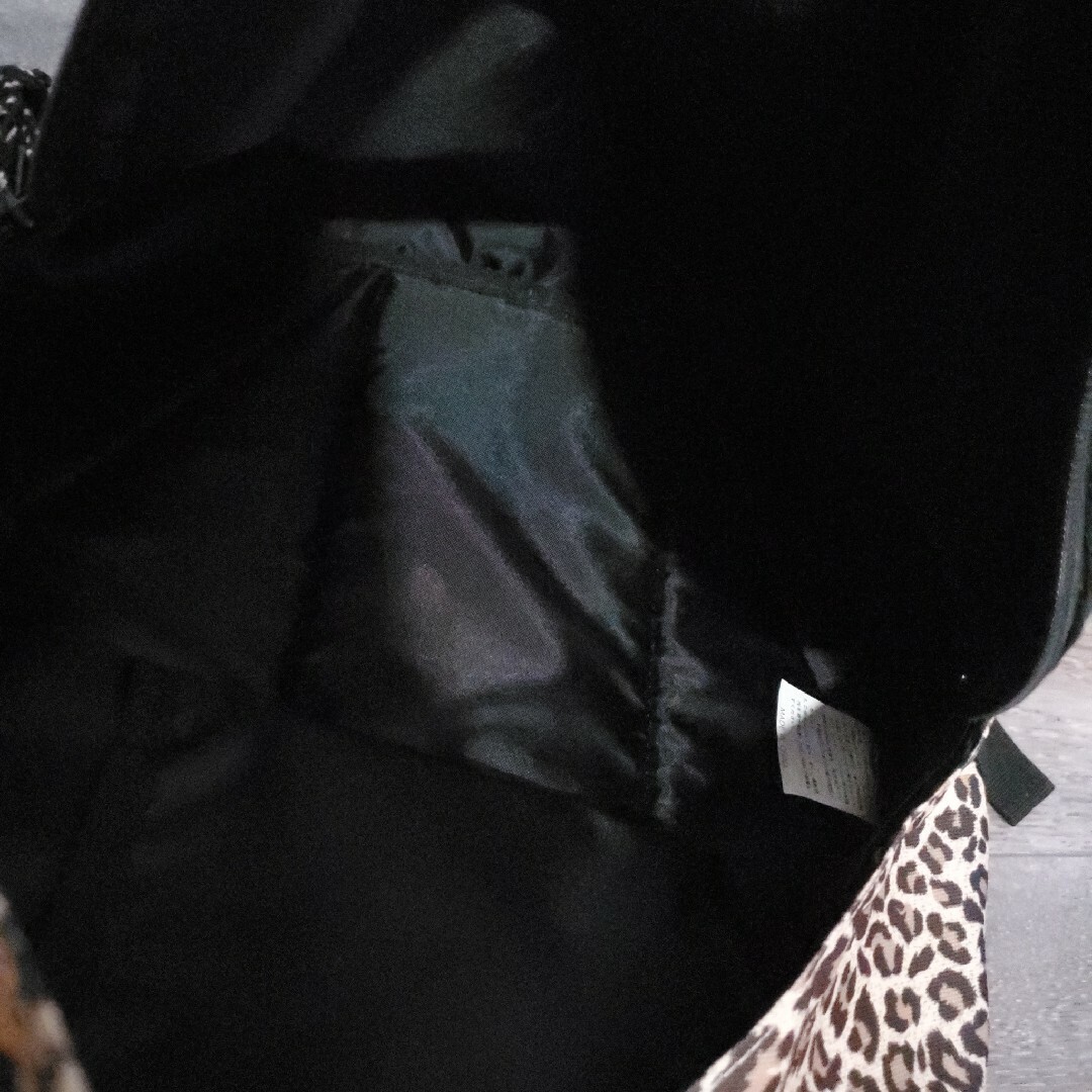 THRASHER(スラッシャー)のTHRASHER スラッシャー ヒョウ柄 リュクサック スケーター バッグ メンズのバッグ(バッグパック/リュック)の商品写真