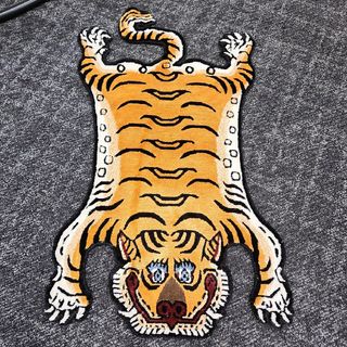 Tibetan Tiger Rug (75 cm x 45cm )(ラグ)