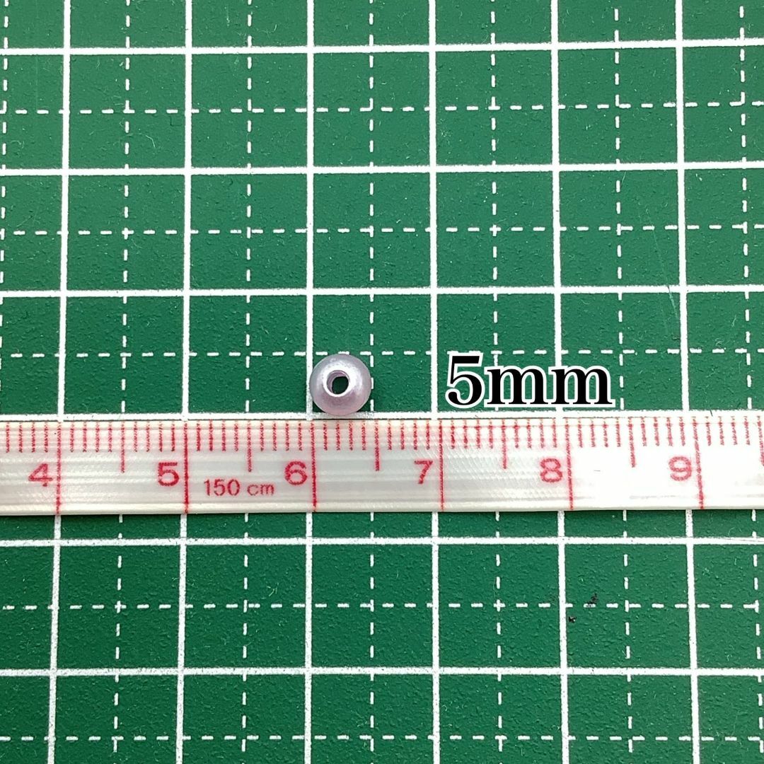 【R2276】パールビーズ　穴あり　ゆめかわ色　5mm　300個 ハンドメイドの素材/材料(各種パーツ)の商品写真