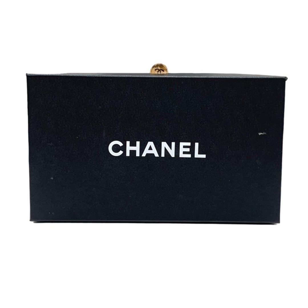 CHANEL(シャネル)のシャネル CHANEL フラットシューズ スリッポン 靴 シューズ スエード ベージュ バレエシューズ バレリーナ ココマーク リボン レディースの靴/シューズ(バレエシューズ)の商品写真