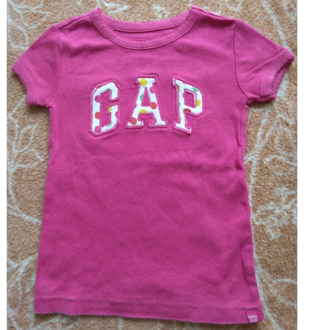 babyGAP(ベビーギャップ)の女児服3点セット　サイズ95 キッズ/ベビー/マタニティのキッズ服女の子用(90cm~)(Tシャツ/カットソー)の商品写真