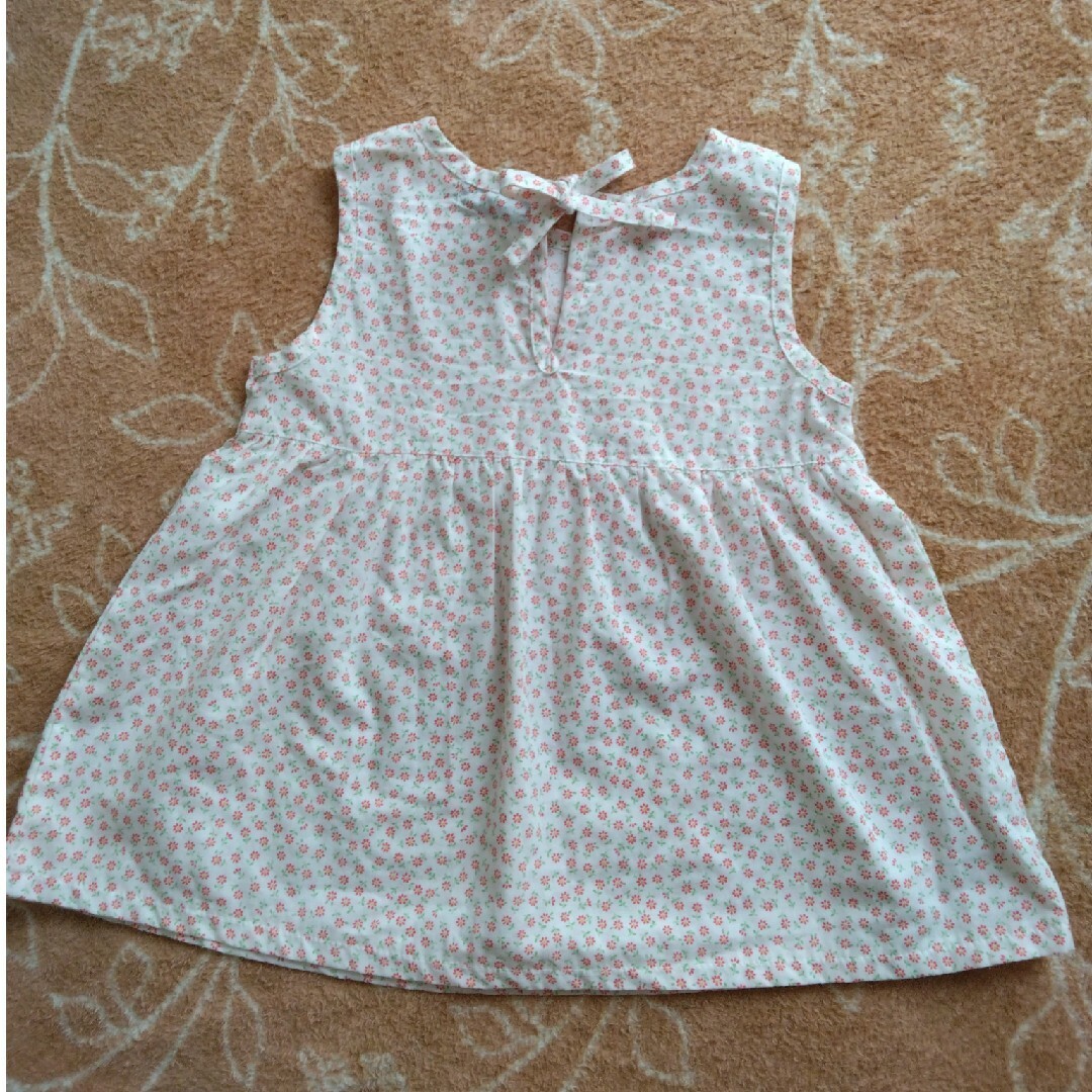 babyGAP(ベビーギャップ)の女児服3点セット　サイズ95 キッズ/ベビー/マタニティのキッズ服女の子用(90cm~)(Tシャツ/カットソー)の商品写真