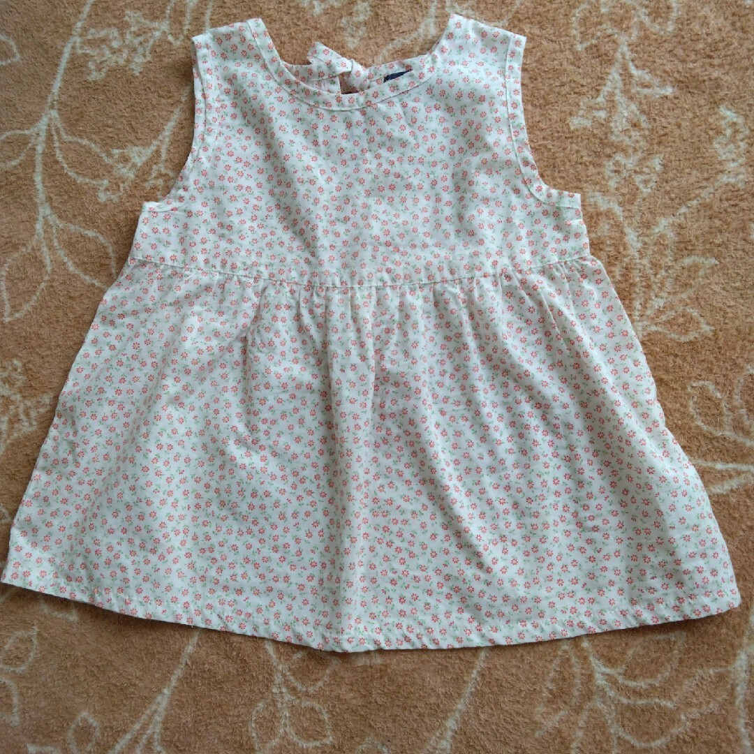 babyGAP(ベビーギャップ)の女児服3点セット　サイズ95 キッズ/ベビー/マタニティのキッズ服女の子用(90cm~)(Tシャツ/カットソー)の商品写真