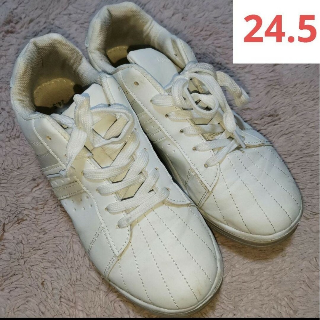 白シューズ シンプル スニーカー レディース 軽量 工場 体育館 ジム レディースの靴/シューズ(スニーカー)の商品写真