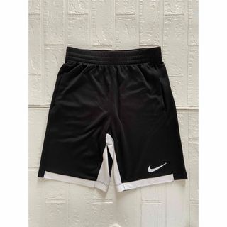 ナイキ(NIKE)のNIKE ナイキ　150  ショートパンツ(パンツ/スパッツ)