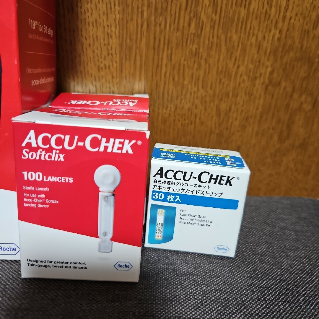 ACCU-CHECK セット　血糖値 コスメ/美容のボディケア(その他)の商品写真