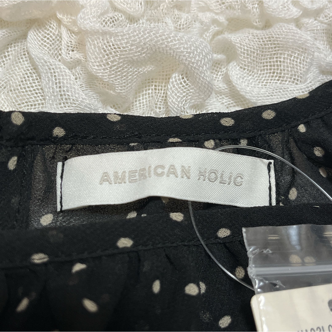 AMERICAN HOLIC(アメリカンホリック)の新品未使用　アメリカンホリック　ドット柄　ラグランギャザー7分袖ブラウス　春服 レディースのトップス(シャツ/ブラウス(長袖/七分))の商品写真