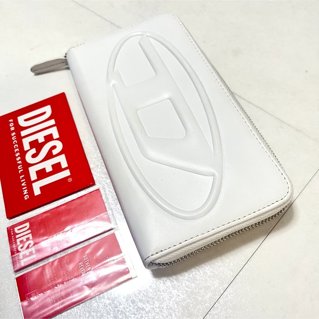 DIESEL(ディーゼル)の未使用/ディーゼル/オーバルディー/長財布/ホワイト レディースのファッション小物(財布)の商品写真