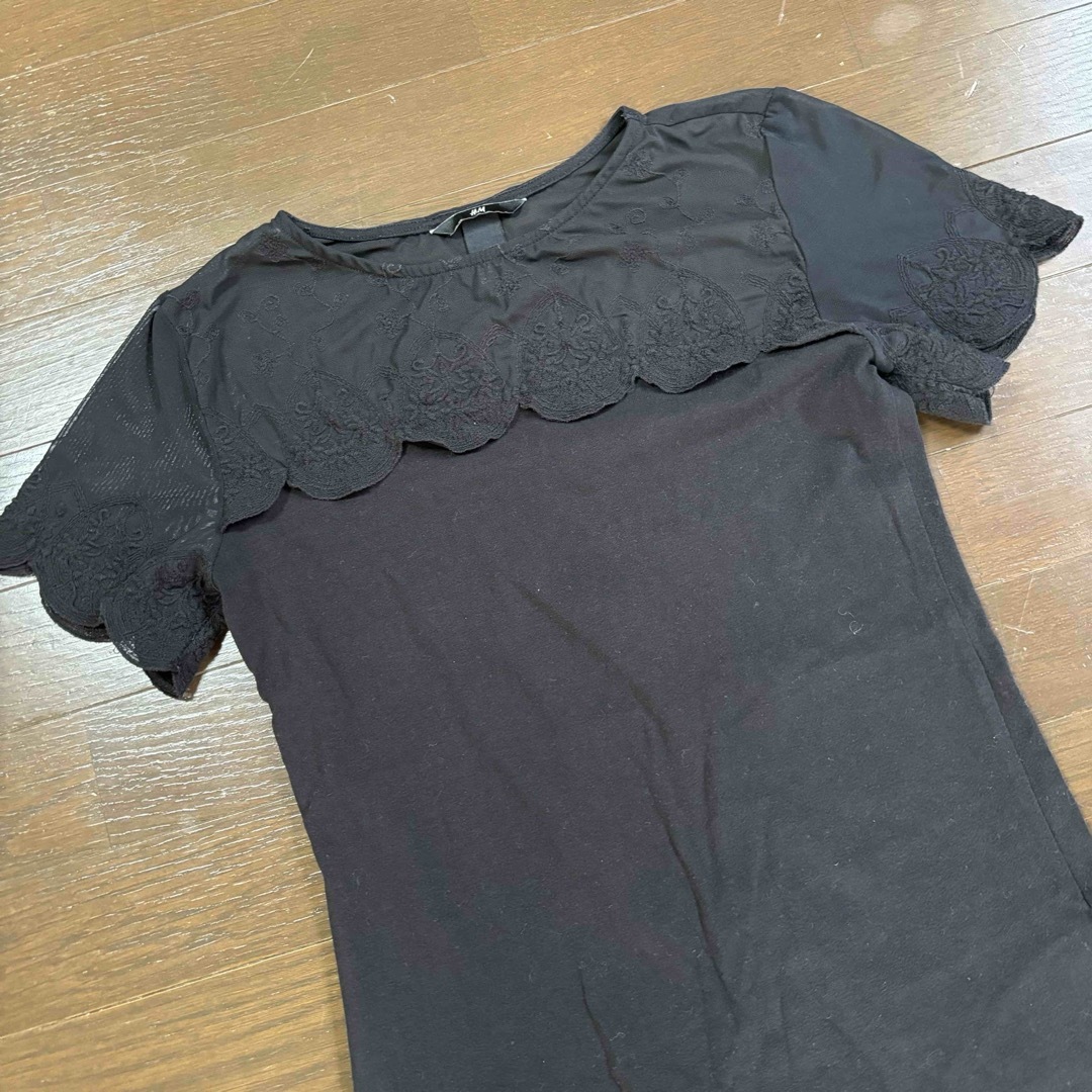 H&M(エイチアンドエム)のH＆M エイチアンドエム❗️レディース　Tシャツ　カットソー　春夏　ブラック　M レディースのトップス(Tシャツ(半袖/袖なし))の商品写真