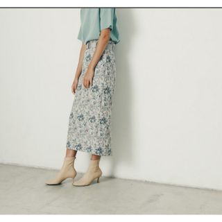 Belted Floral Jacquard Skirtルシェルブルーセット販売