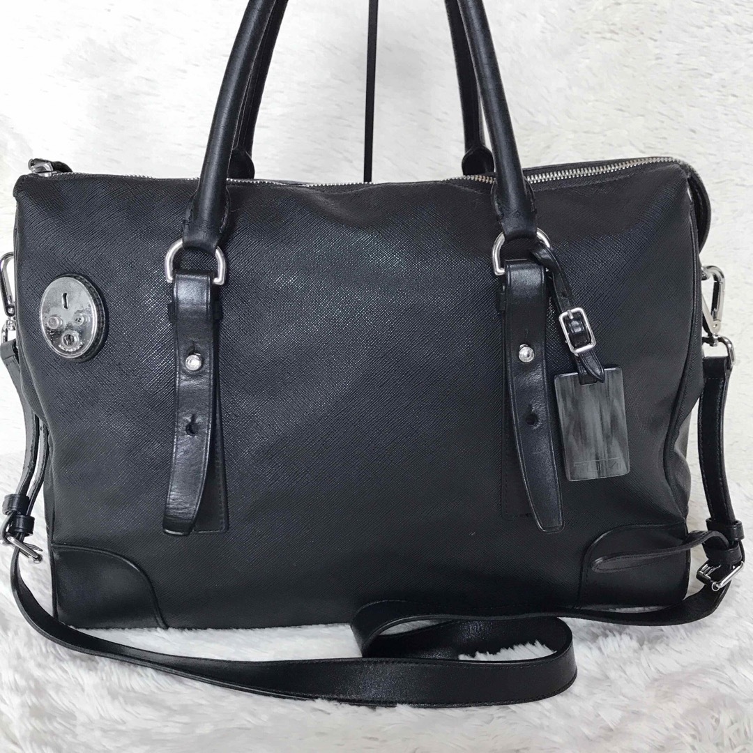TUMI Villa ルッカ シティ 黒 2way トートバッグ サフィアーノ TUMI Villa ルッカ シティ 黒 2way トートバッグ サフィアーノ