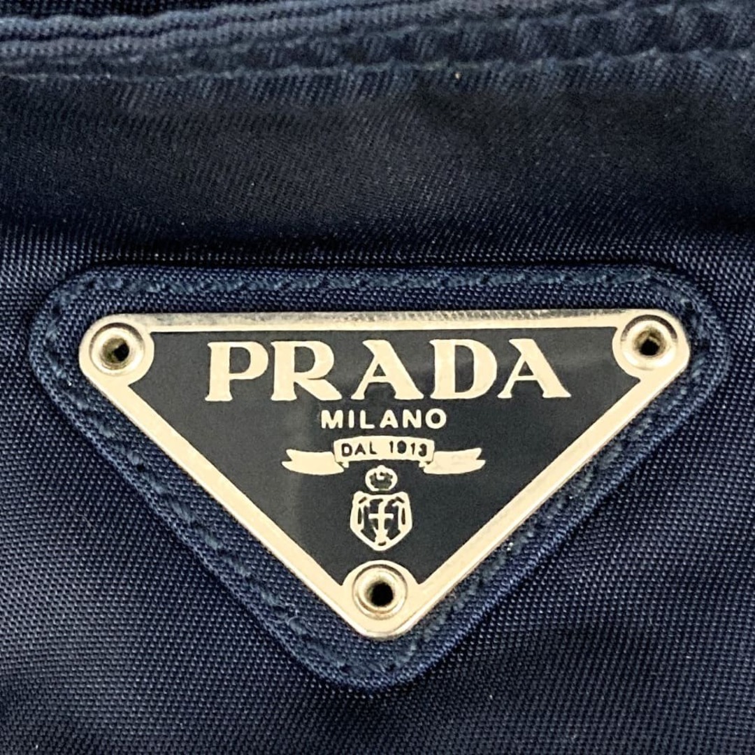 PRADA(プラダ)のプラダ ショルダーバッグ サコッシュ ネイビー ナイロン レディース トライアングルロゴ 三角ロゴ PRADA【中古】 レディースのバッグ(ショルダーバッグ)の商品写真