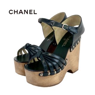 シャネル(CHANEL)のシャネル CHANEL サンダル 靴 シューズ レザー ウッド ブラック ココマーク ウェッジソール(サンダル)