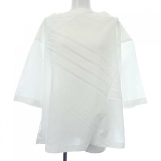 イッセイミヤケ(ISSEY MIYAKE)のイッセイミヤケ ISSEY MIYAKE トップス(その他)