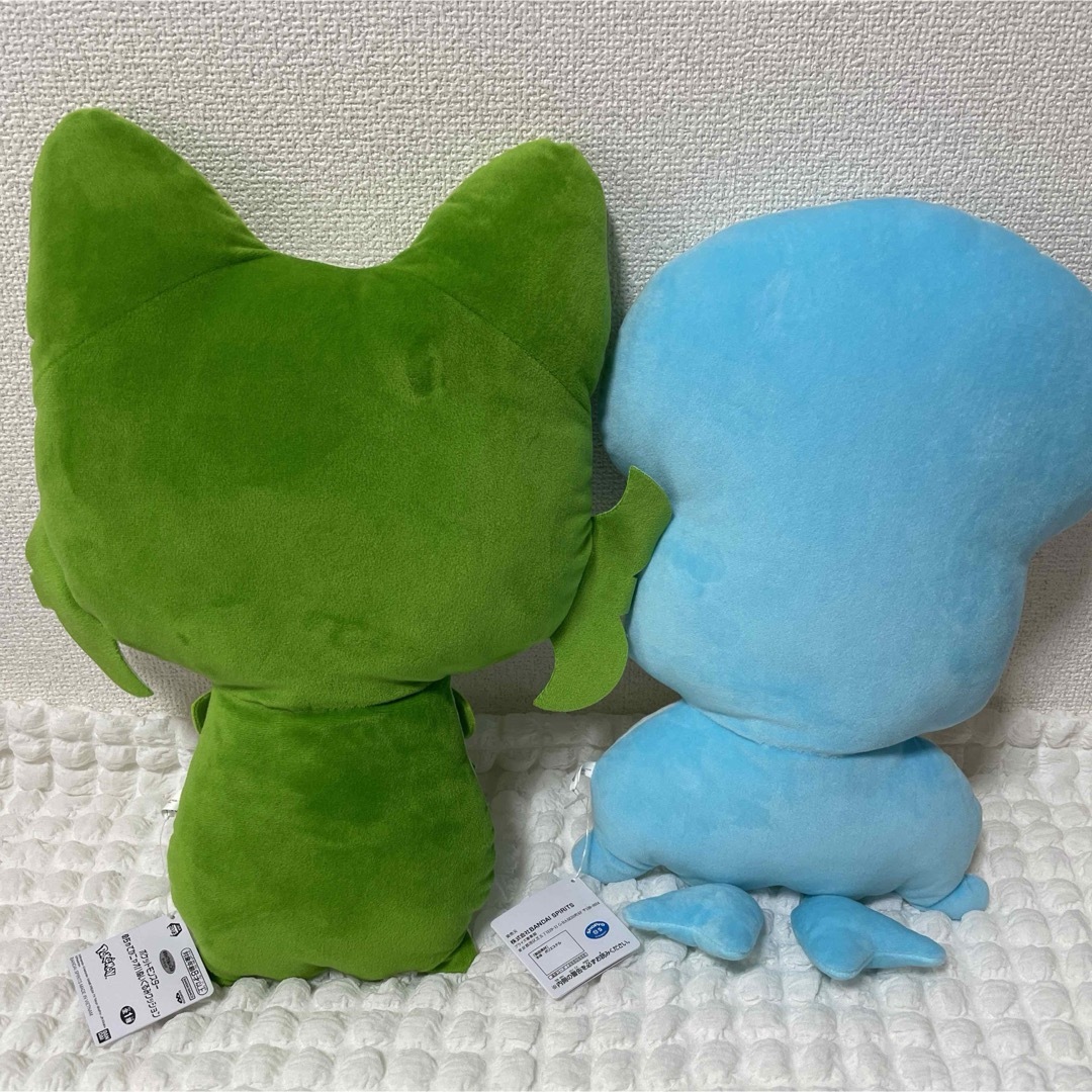 ポケモン(ポケモン)の【タグ付き】【美品】ポケモンめちゃでかぬいぐるみクッション ニャオハ クワッス エンタメ/ホビーのおもちゃ/ぬいぐるみ(キャラクターグッズ)の商品写真