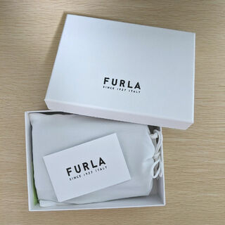 フルラ(Furla)の【美品】FURLA／フルラ　コンパクトウォレット（2つ折り財布）(財布)