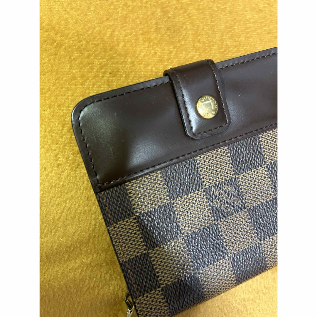 LOUIS VUITTON(ルイヴィトン)のお値下げ　ルイヴィトンダミエ　二つ折り財布 レディースのファッション小物(財布)の商品写真