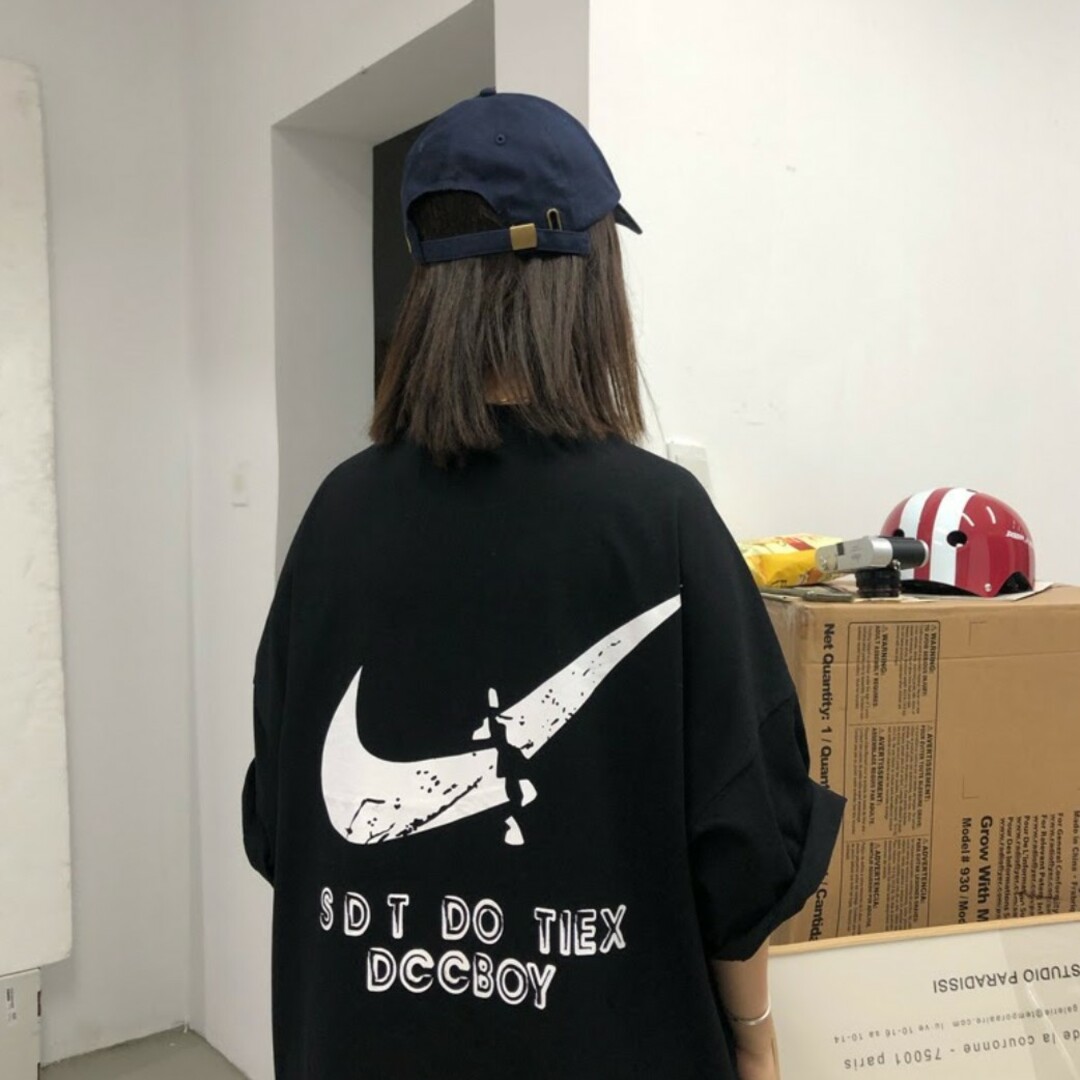 ストリート バックプリント Tシャツ オーバーサイズ 韓国 メンズ レディース レディースのトップス(Tシャツ(半袖/袖なし))の商品写真