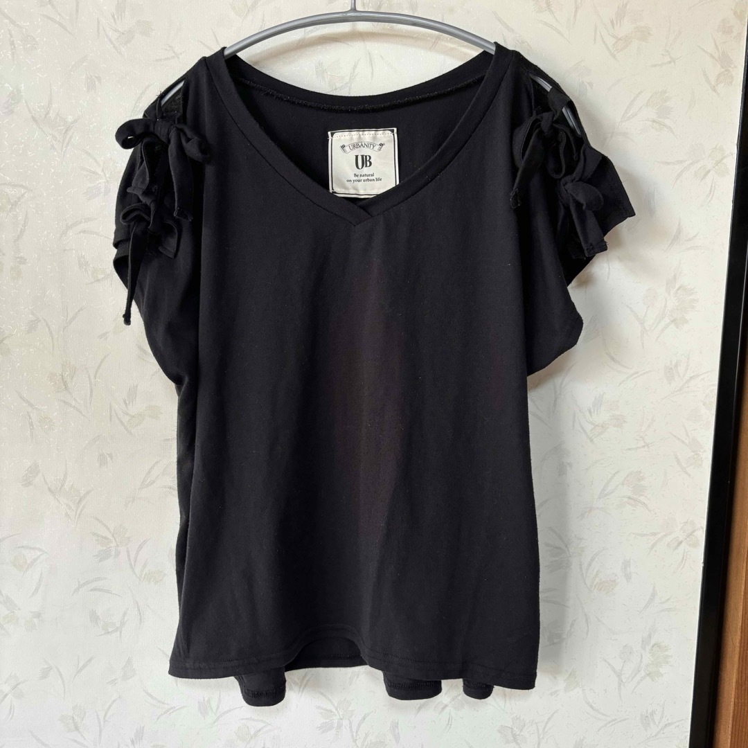 しまむら(シマムラ)のURBANITY UB ❗️レディース　Tシャツ　カットソー　春夏　ブラック　Ｌ レディースのトップス(Tシャツ(半袖/袖なし))の商品写真