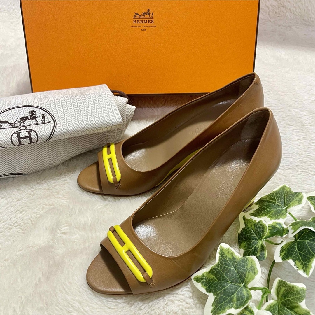 箱付き HERMES エルメス シェーヌダンクルモチーフ ウェッジ 箱付き HERMES エルメス シェーヌダンクルモチーフ ウェッジ