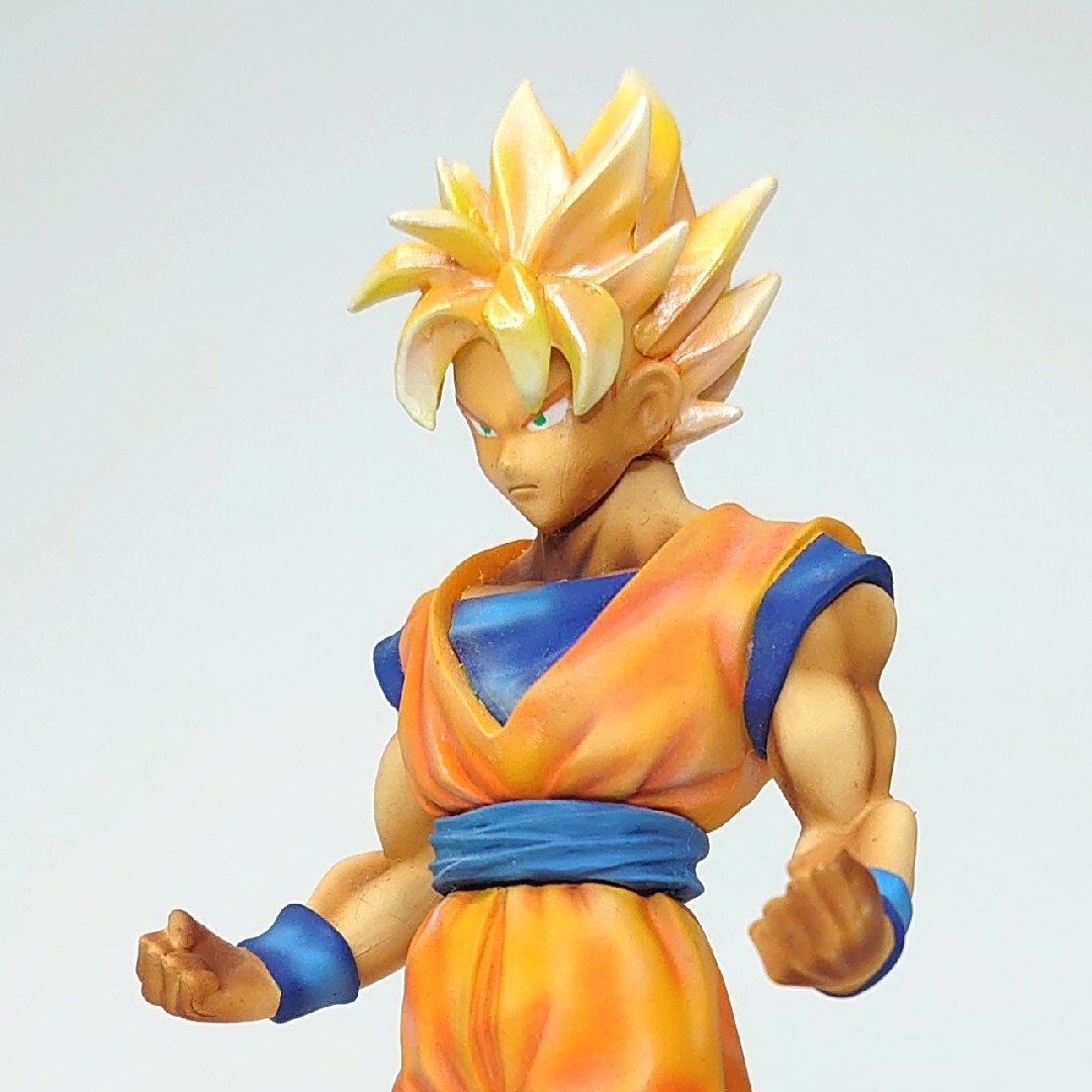 ドラゴンボール(ドラゴンボール)の超サイヤ人孫悟空 ハイスペックカラーリングフィギュア リペイント品 エンタメ/ホビーのフィギュア(アニメ/ゲーム)の商品写真