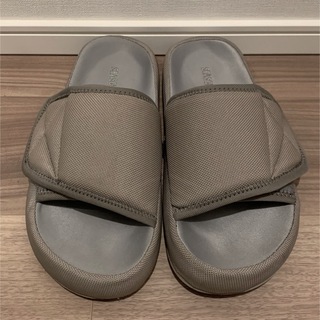 イージー(YEEZY（adidas）)の貴重人気カラーYeezy slipper season6 yeezy slide(サンダル)