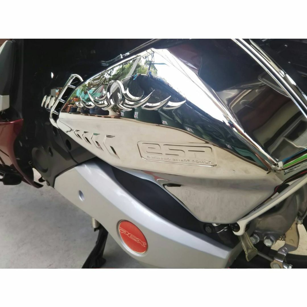 PCX【JF81/KF30】デビル・エアクリーナーカバー(クローム色)❗️❗️ 自動車/バイクのバイク(パーツ)の商品写真