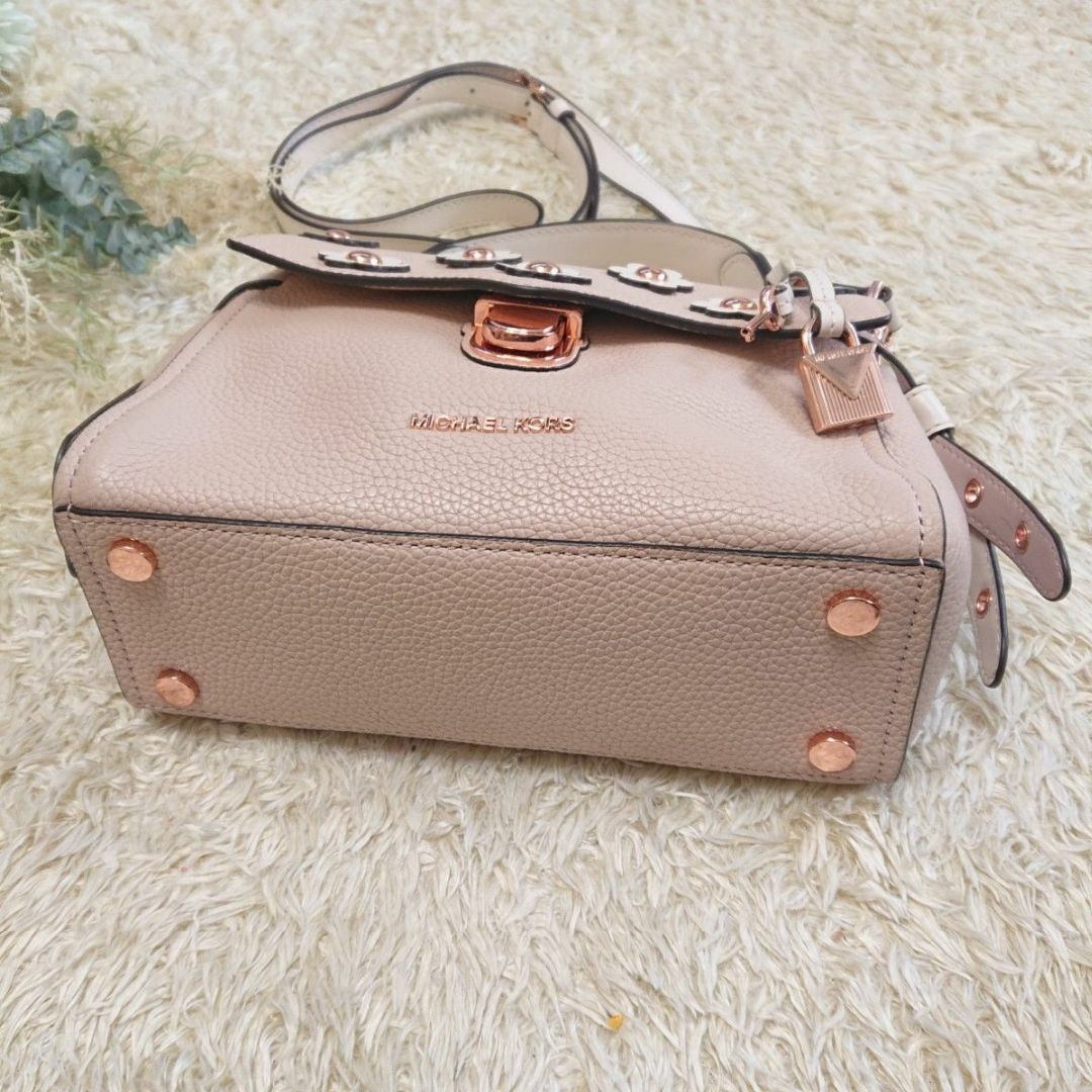 Michael Kors(マイケルコース)の美品✨マイケルコース ブリストル スモールサッチェル レザー ショルダーバッグ  レディースのバッグ(ショルダーバッグ)の商品写真