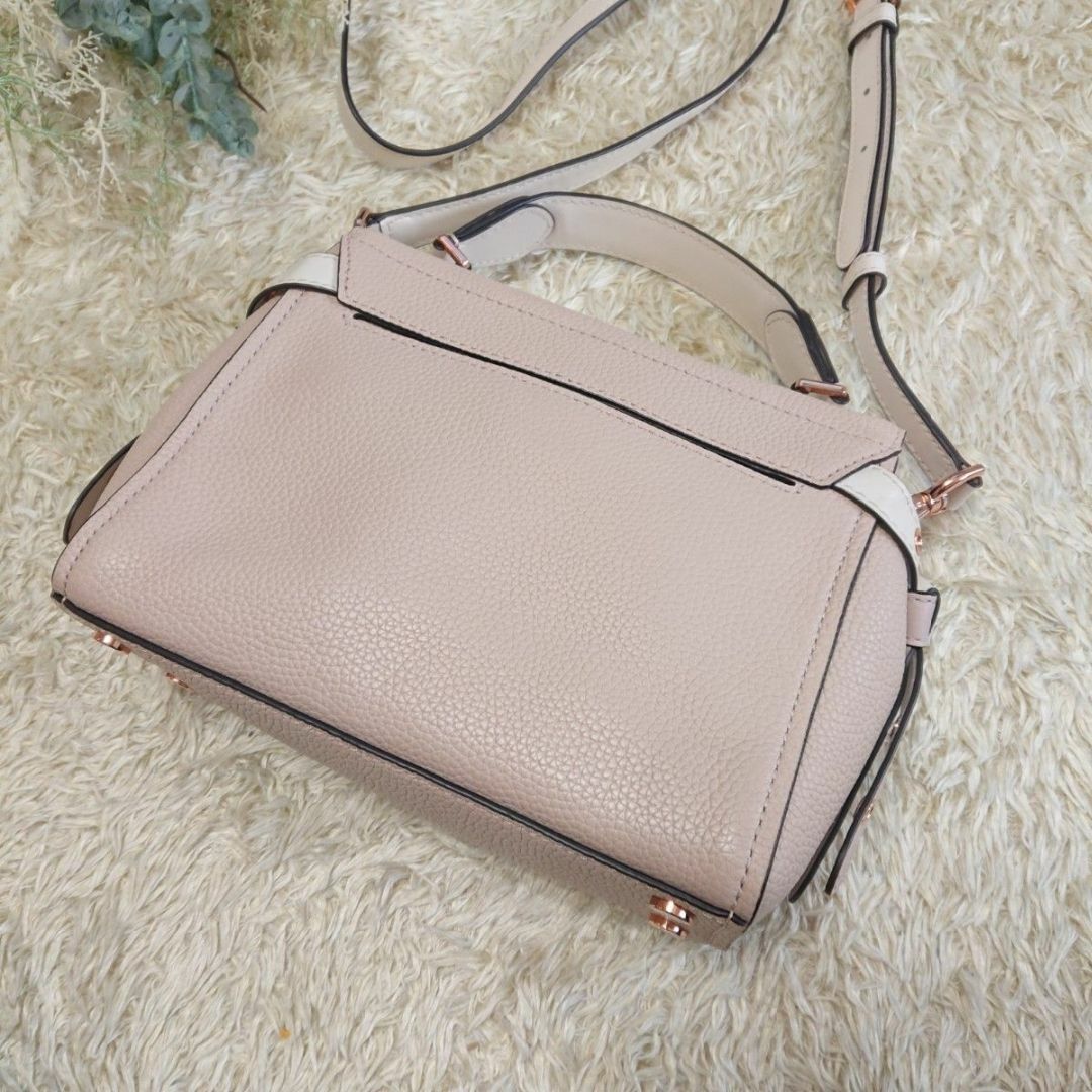 Michael Kors(マイケルコース)の美品✨マイケルコース ブリストル スモールサッチェル レザー ショルダーバッグ  レディースのバッグ(ショルダーバッグ)の商品写真