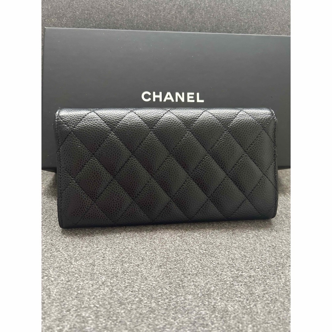 CHANEL(シャネル)のCHANEL長財布　キャビアスキン　マトラッセ レディースのファッション小物(財布)の商品写真