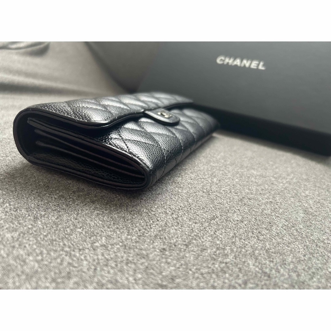 CHANEL(シャネル)のCHANEL長財布　キャビアスキン　マトラッセ レディースのファッション小物(財布)の商品写真