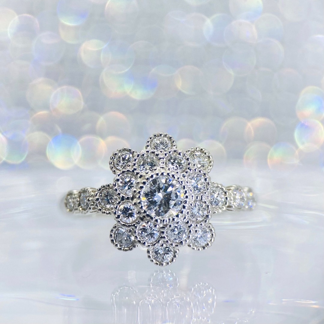 ★SALE★ダイヤモンド 0.7カラット ミルグレイン フラワーモチーフリング レディースのアクセサリー(リング(指輪))の商品写真