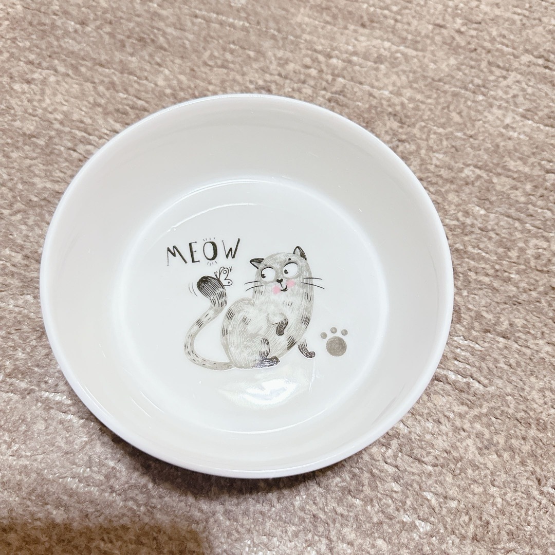 ペットボウル 猫 食器 フードボウル 陶器 お皿 キャット ハート 餌入れ 水 その他のペット用品(猫)の商品写真