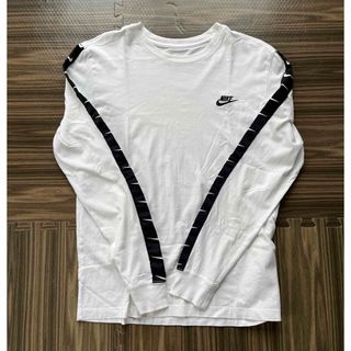 ナイキ(NIKE)のNIKE ロンT 白　サイズL ホワイト(Tシャツ/カットソー(七分/長袖))