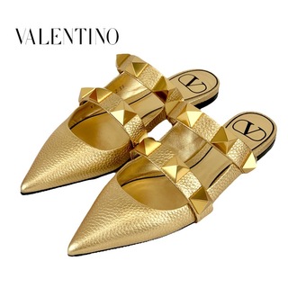 ヴァレンティノ(VALENTINO)のヴァレンティノ VALENTINO サンダル 靴 シューズ レザー ゴールド フラットサンダル ミュール ローマンスタッズ(サンダル)