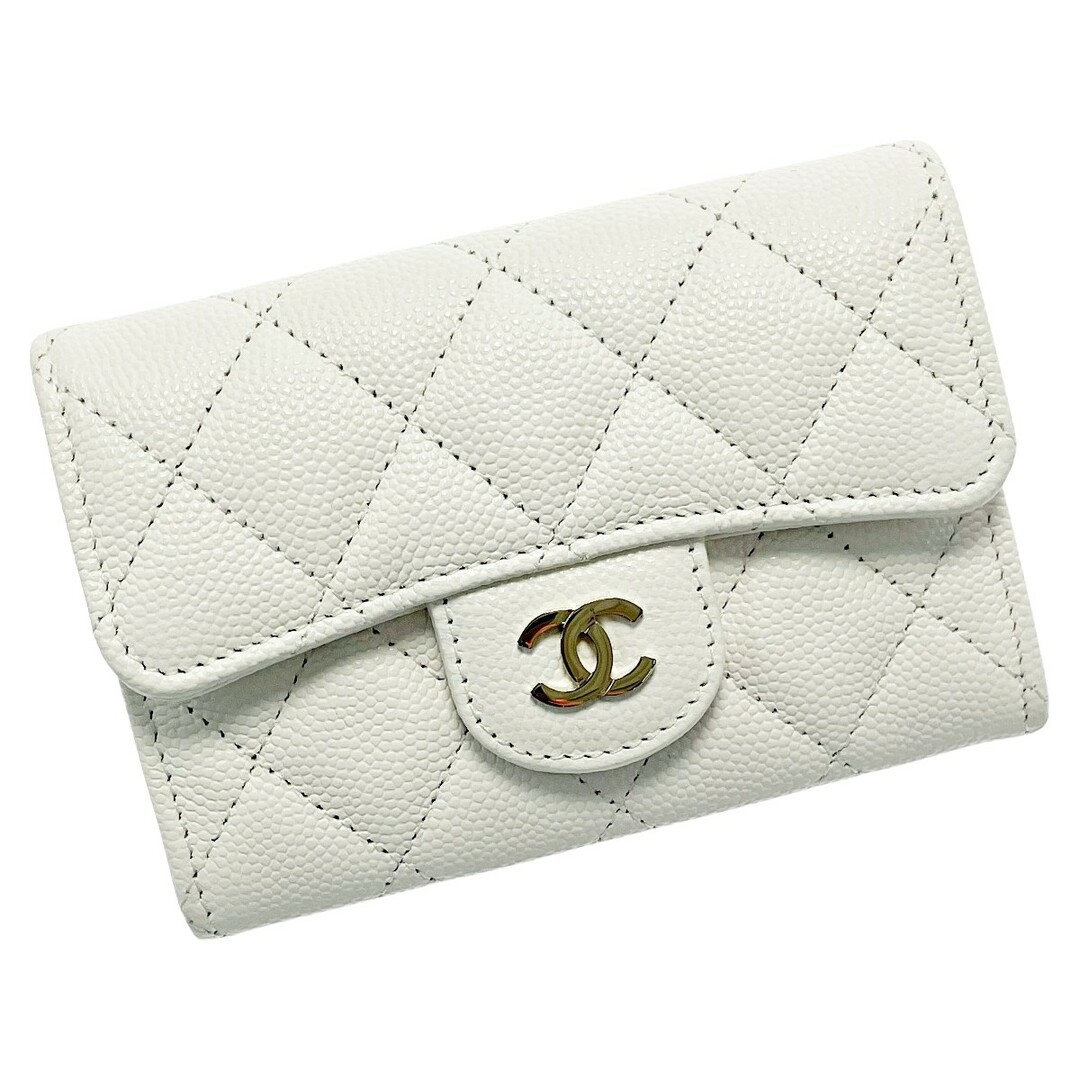 CHANEL(シャネル)の☆☆CHANEL シャネル マトラッセ ホワイト カードケース ココマーク キャビアスキン レディース ギャランティカード有 レディースのファッション小物(その他)の商品写真