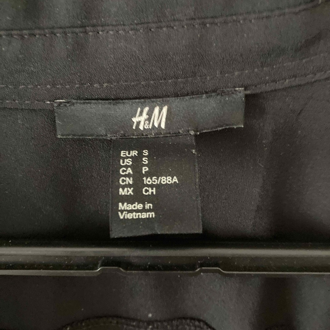 H&M(エイチアンドエム)のレディーストップス レディースのトップス(シャツ/ブラウス(長袖/七分))の商品写真