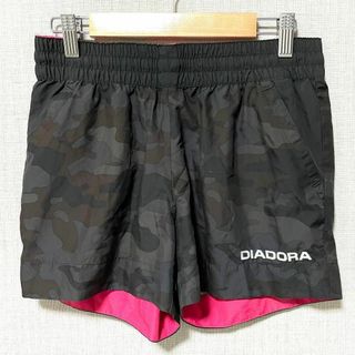 DIADORA - 迷彩✨　DIADORA ディアドラ　ショートパンツ　レディース