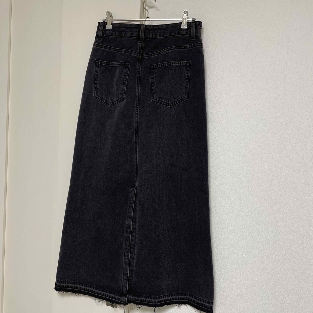 GU(ジーユー)のデニムAラインロングスカート グレー M レディースのスカート(ロングスカート)の商品写真