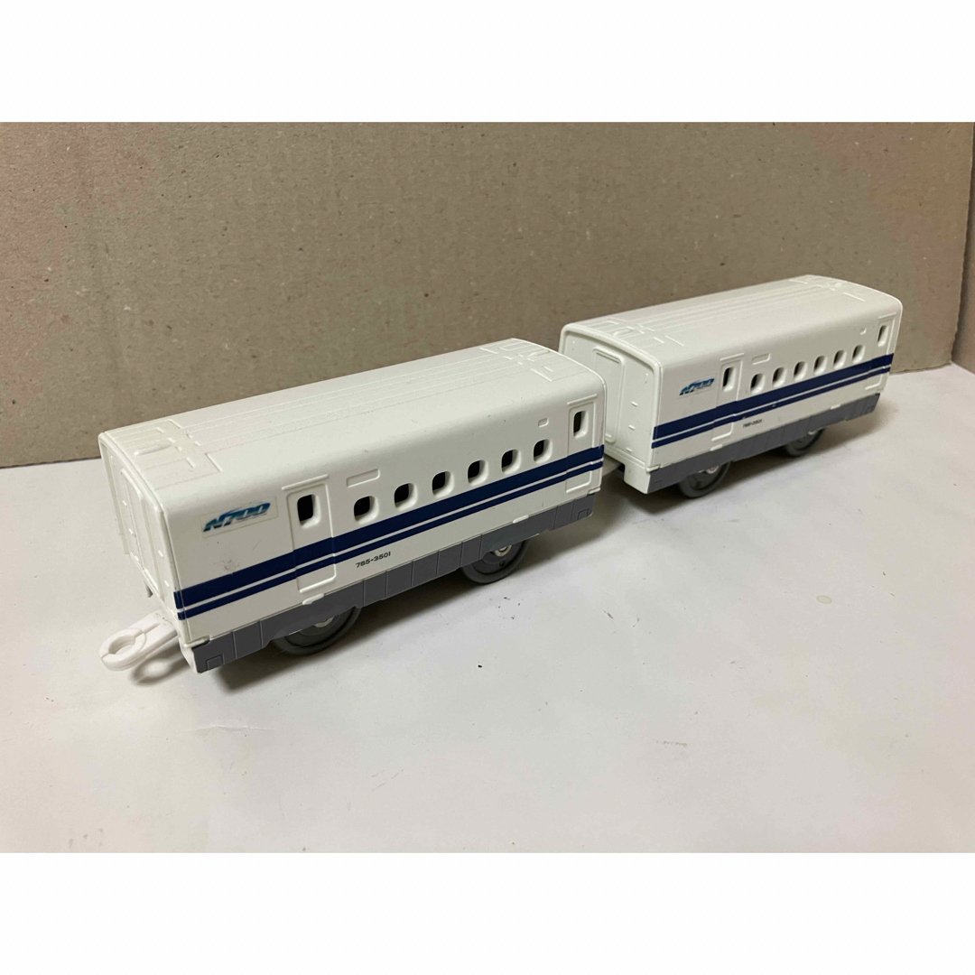 Takara Tomy(タカラトミー)の【プラレール】N700系新幹線のぞみ 中間車 785-3501 2両 エンタメ/ホビーのおもちゃ/ぬいぐるみ(鉄道模型)の商品写真