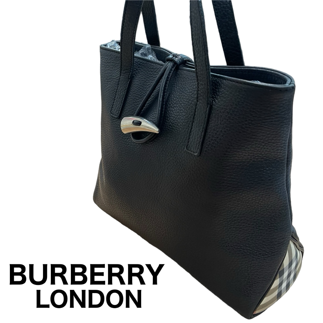 BURBERRY(バーバリー)のBURBERRY LONDON トグル　ノバチェック　ハンドバッグ　トートバッグ レディースのバッグ(ハンドバッグ)の商品写真