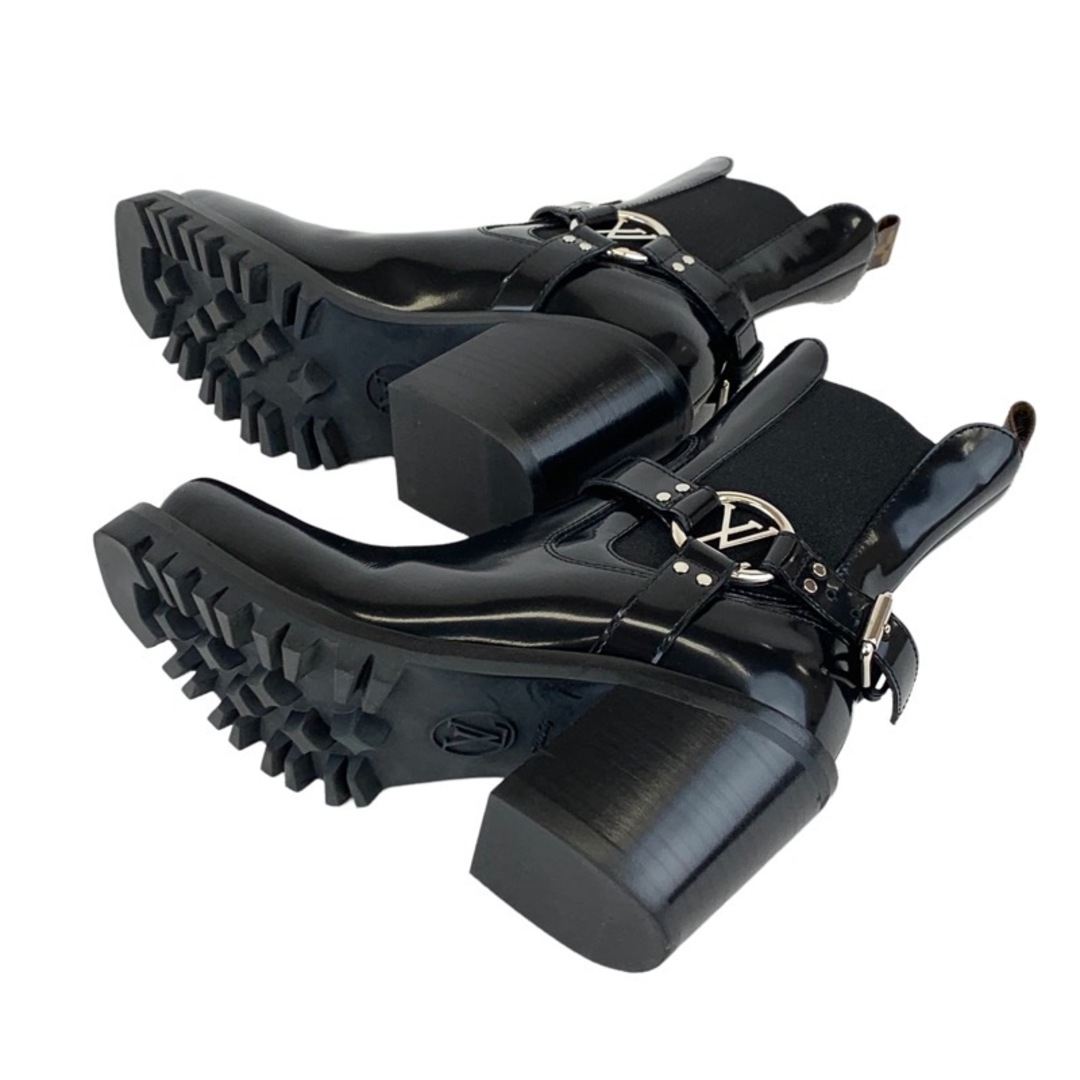 LOUIS VUITTON(ルイヴィトン)のルイヴィトン LOUIS VUITTON ブーツ ショートブーツ 靴 シューズ レザー ブラック 黒 アンクルブーツ LV金具 サイドゴア ベルト レディースの靴/シューズ(ブーツ)の商品写真