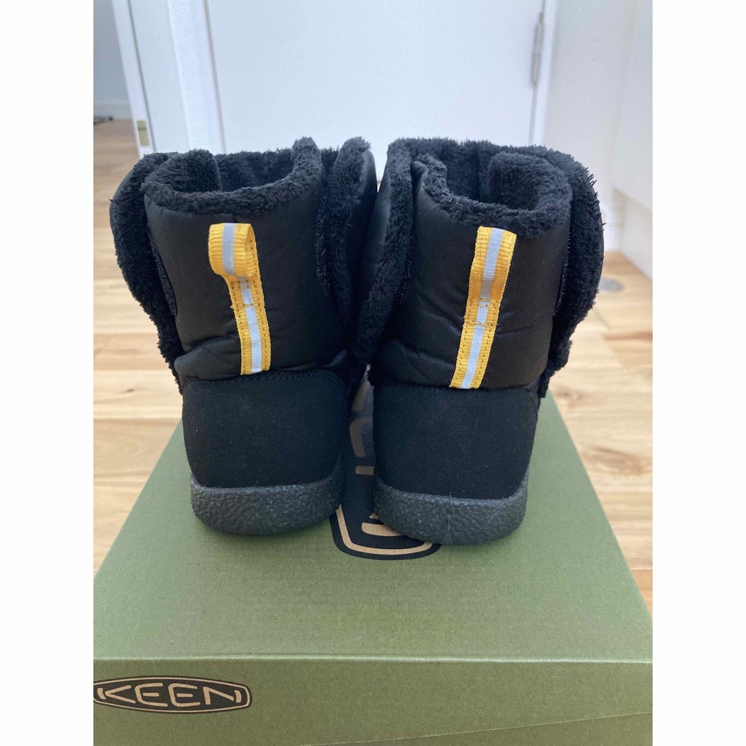 KEEN(キーン)の超美品　KEEN キーン HOWSER II MID ブーツ キッズ/ベビー/マタニティのキッズ靴/シューズ(15cm~)(ブーツ)の商品写真