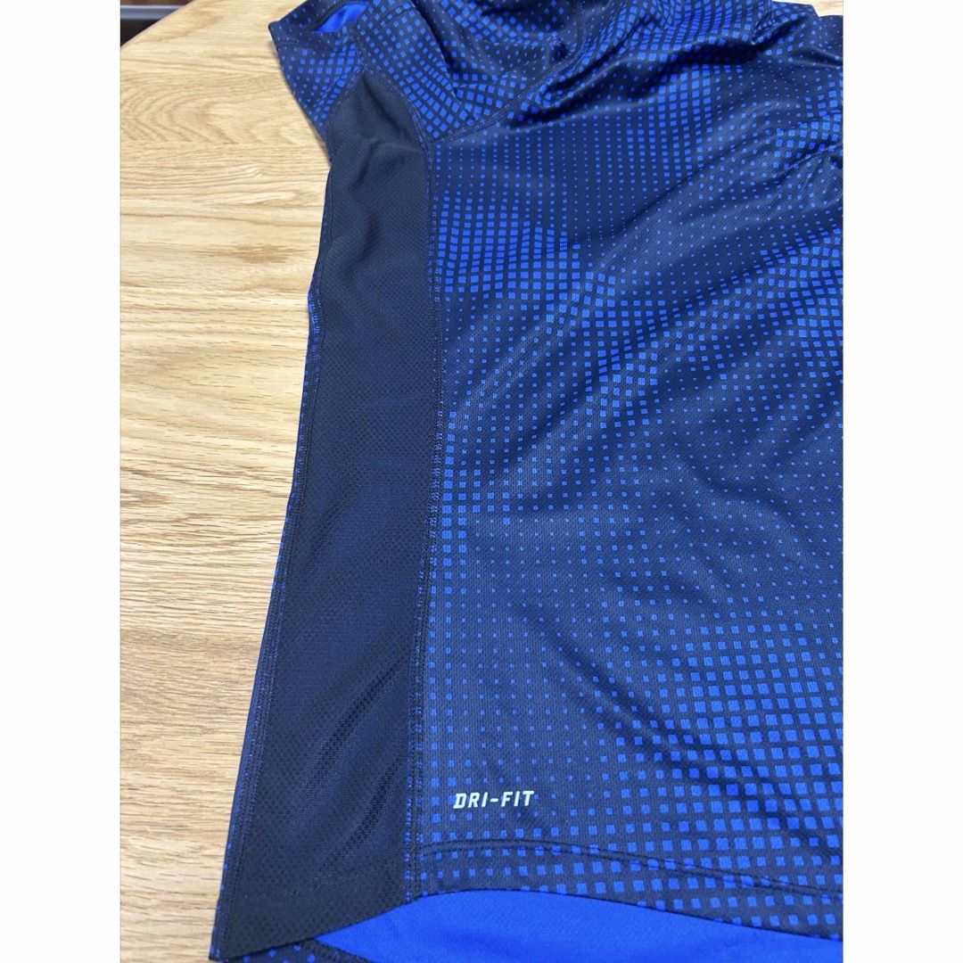 NIKE(ナイキ)のNIKE/ナイキ　Ｔシャツ XL ランニングウェア　ドライフィット スポーツ/アウトドアのランニング(ウェア)の商品写真