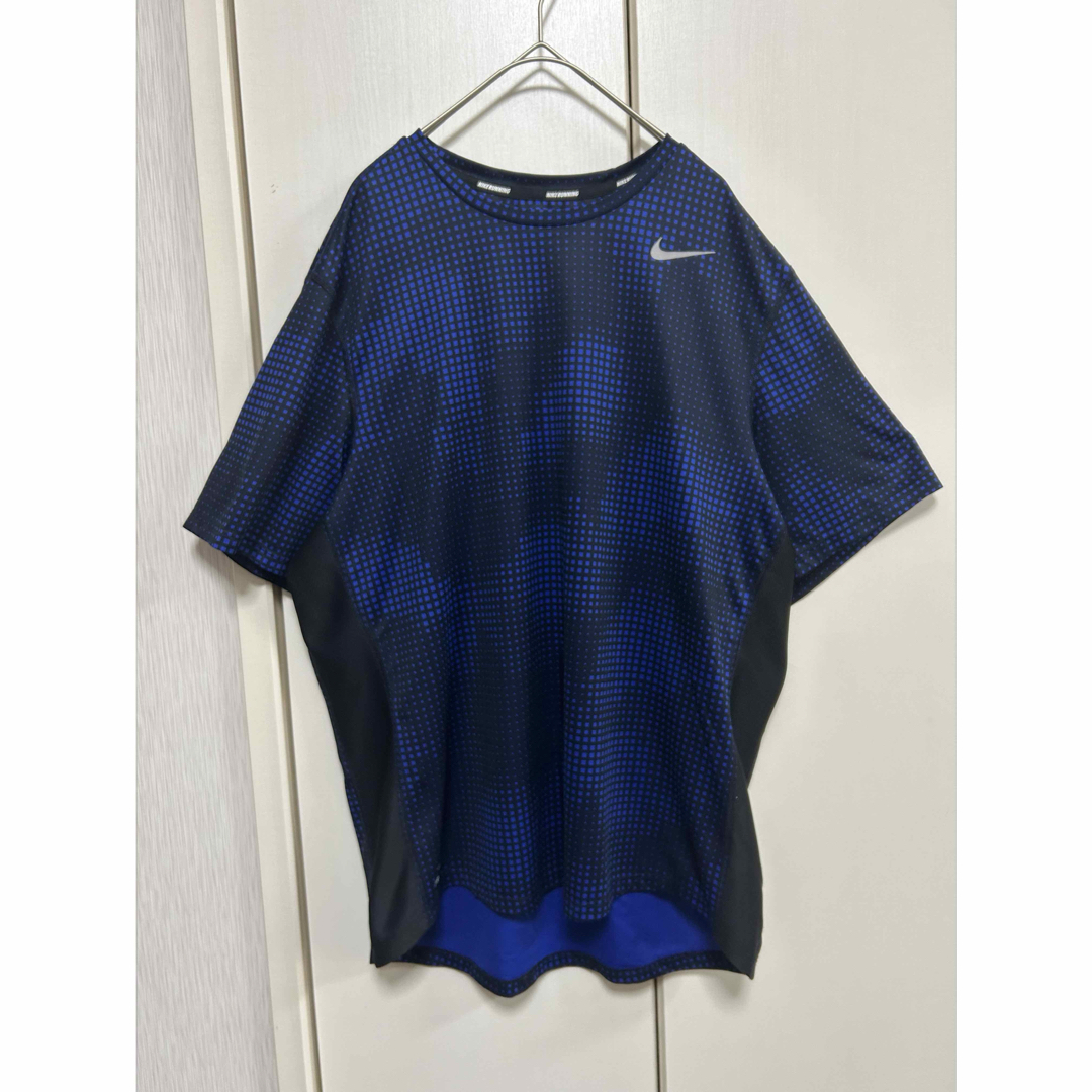 NIKE(ナイキ)のNIKE/ナイキ　Ｔシャツ XL ランニングウェア　ドライフィット スポーツ/アウトドアのランニング(ウェア)の商品写真