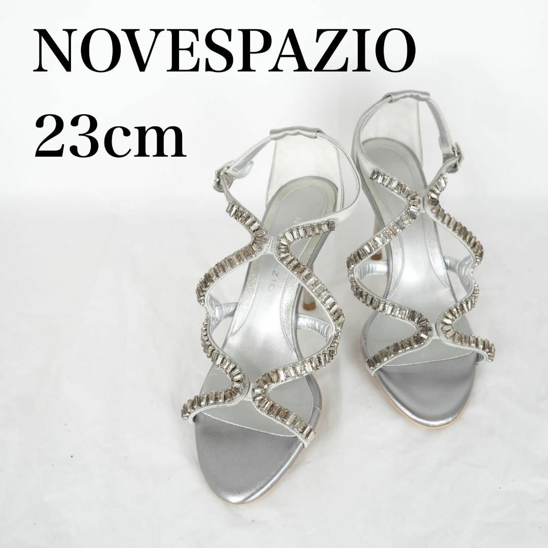 NOVESPAZIO(ノーベスパジオ)のNOVESPAZIO*ノーベスパジオ*サンダル*23cm*シルバー*M6065 レディースの靴/シューズ(サンダル)の商品写真