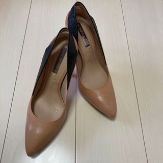 BCBGMAXAZRIA パンプス