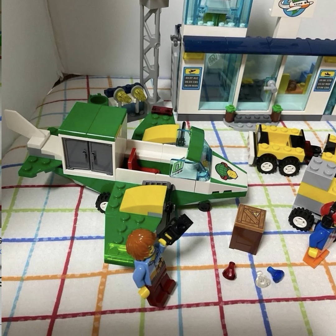 Lego(レゴ)のLEGO LEGO City 空港　レゴシティ　空港　ジーニアス　10764 キッズ/ベビー/マタニティのおもちゃ(積み木/ブロック)の商品写真