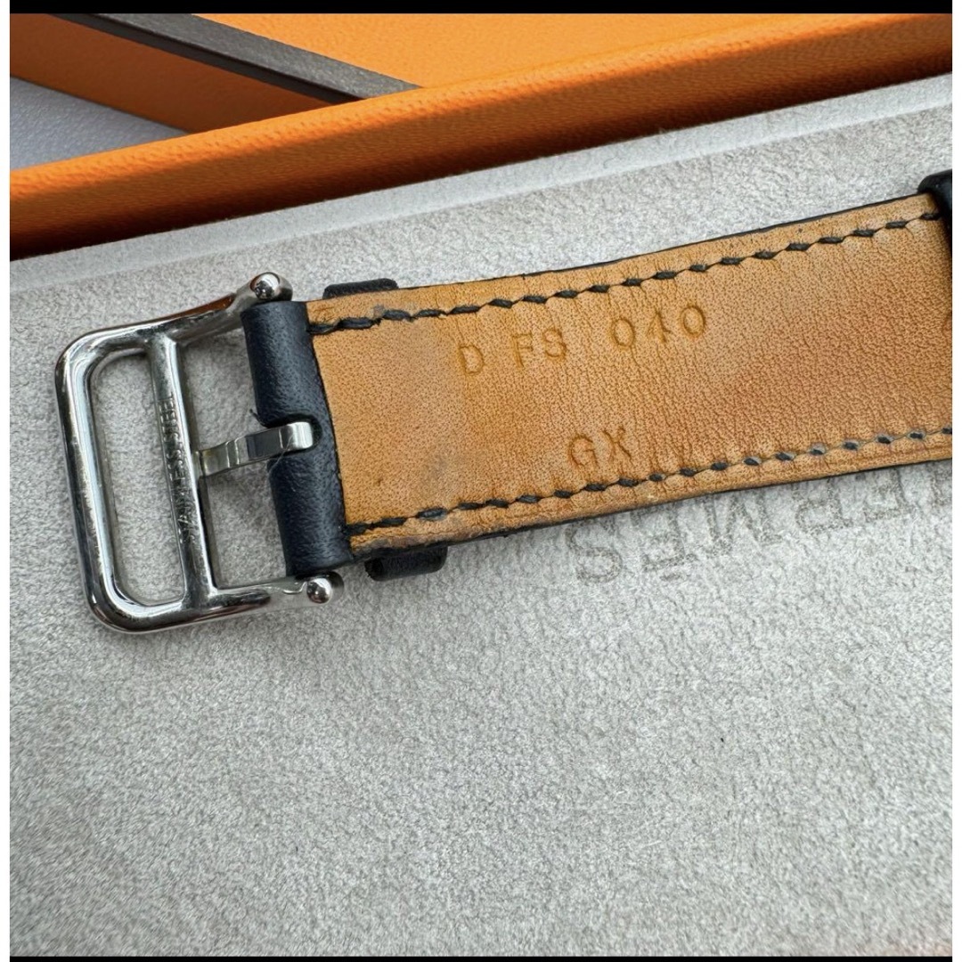 Apple(アップル)の希少品　1550 Apple Watch エルメス　インディゴ　HERMES レディースのファッション小物(腕時計)の商品写真